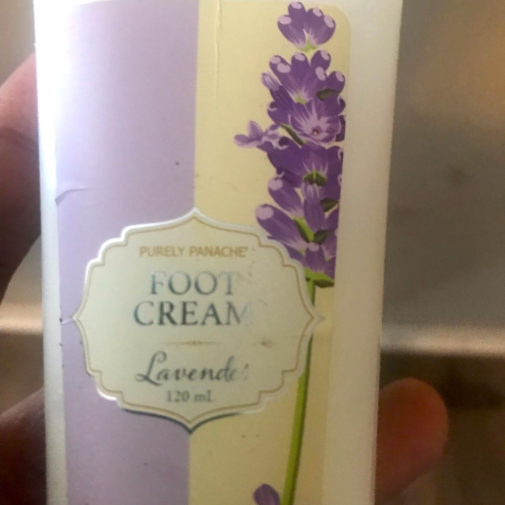 Foot cream and body lotion